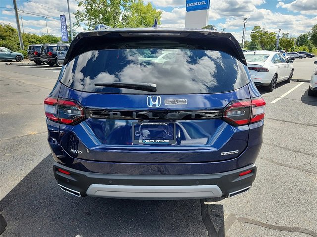 New 2025 Honda Pilot Touring image 5
