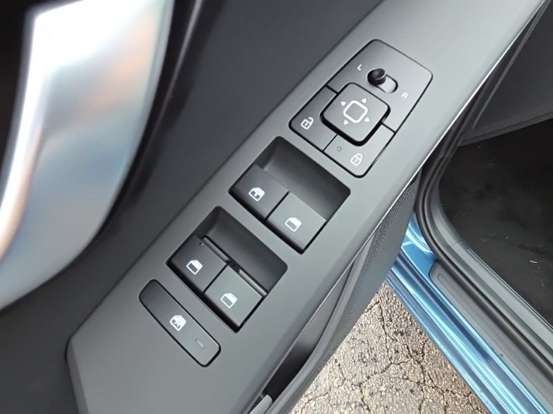 New 2026 Kia Niro Wind FWD image 24