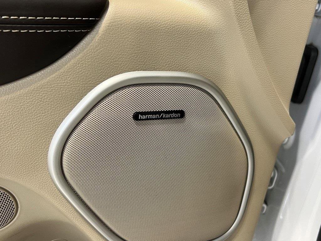 Used 2020 Jeep Grand Cherokee Summit w/ Platinum Series Group image 30