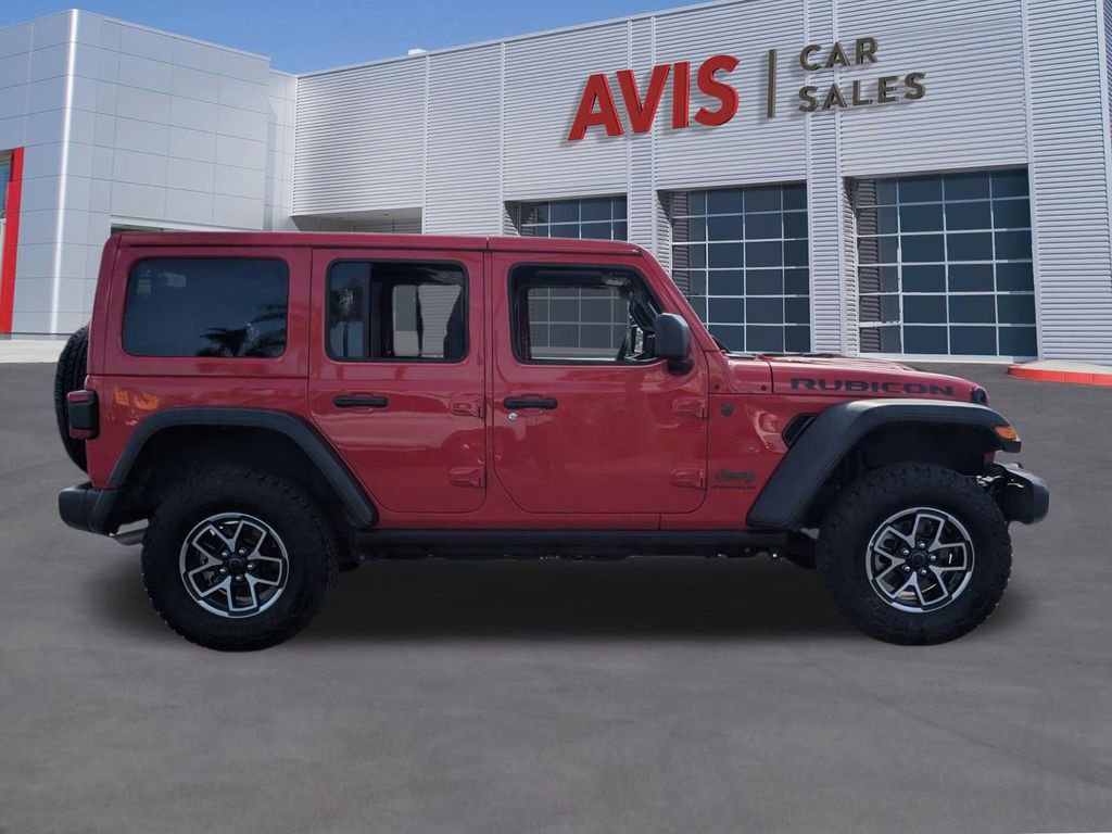 Used 2025 Jeep Wrangler Unlimited Rubicon w/ Convenience Group image 5