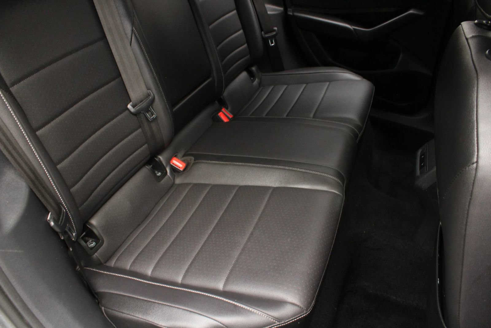 Used 2021 Volkswagen Jetta R-Line FWD image 24