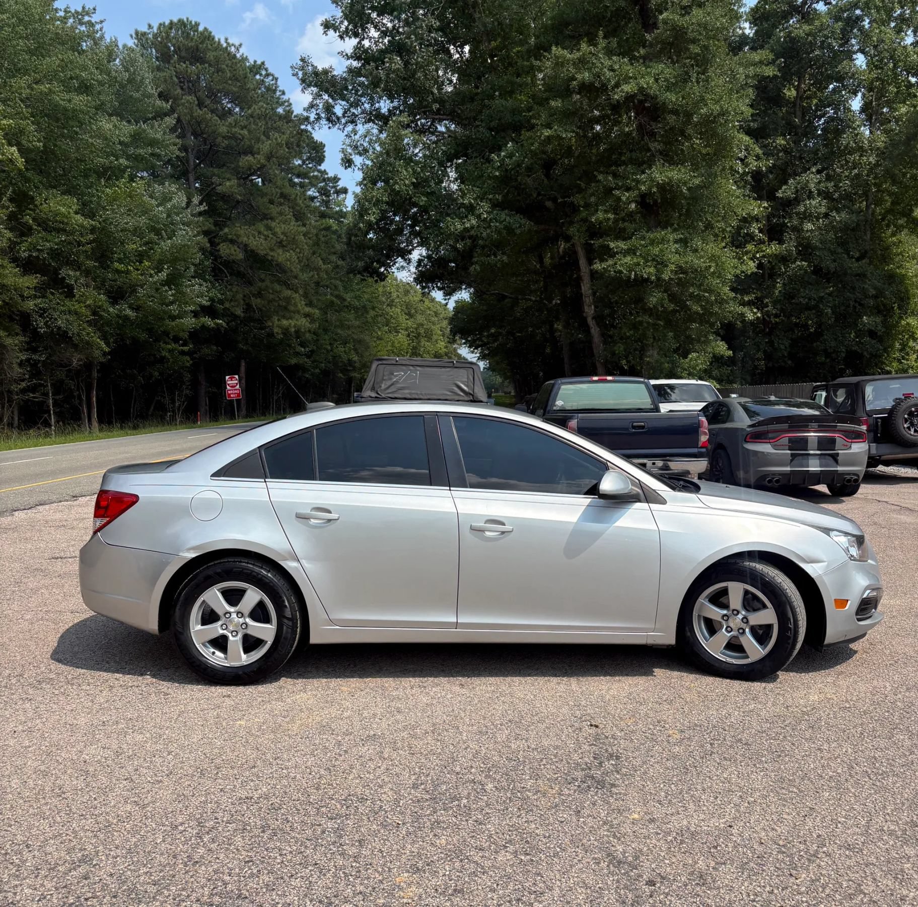 Used 2016 Chevrolet Cruze LT FWD image 7
