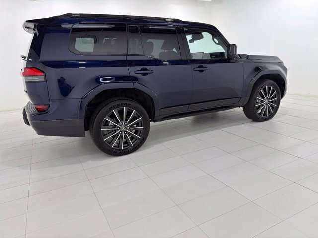 Used 2025 Lexus GX 550 w/ Accessory Package (2T) AWD/4WD image 6