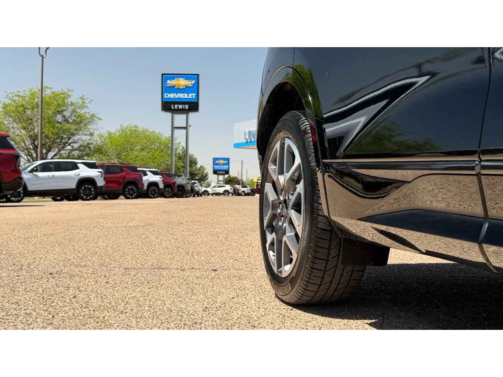 Certified 2025 Chevrolet Blazer RS FWD image 8