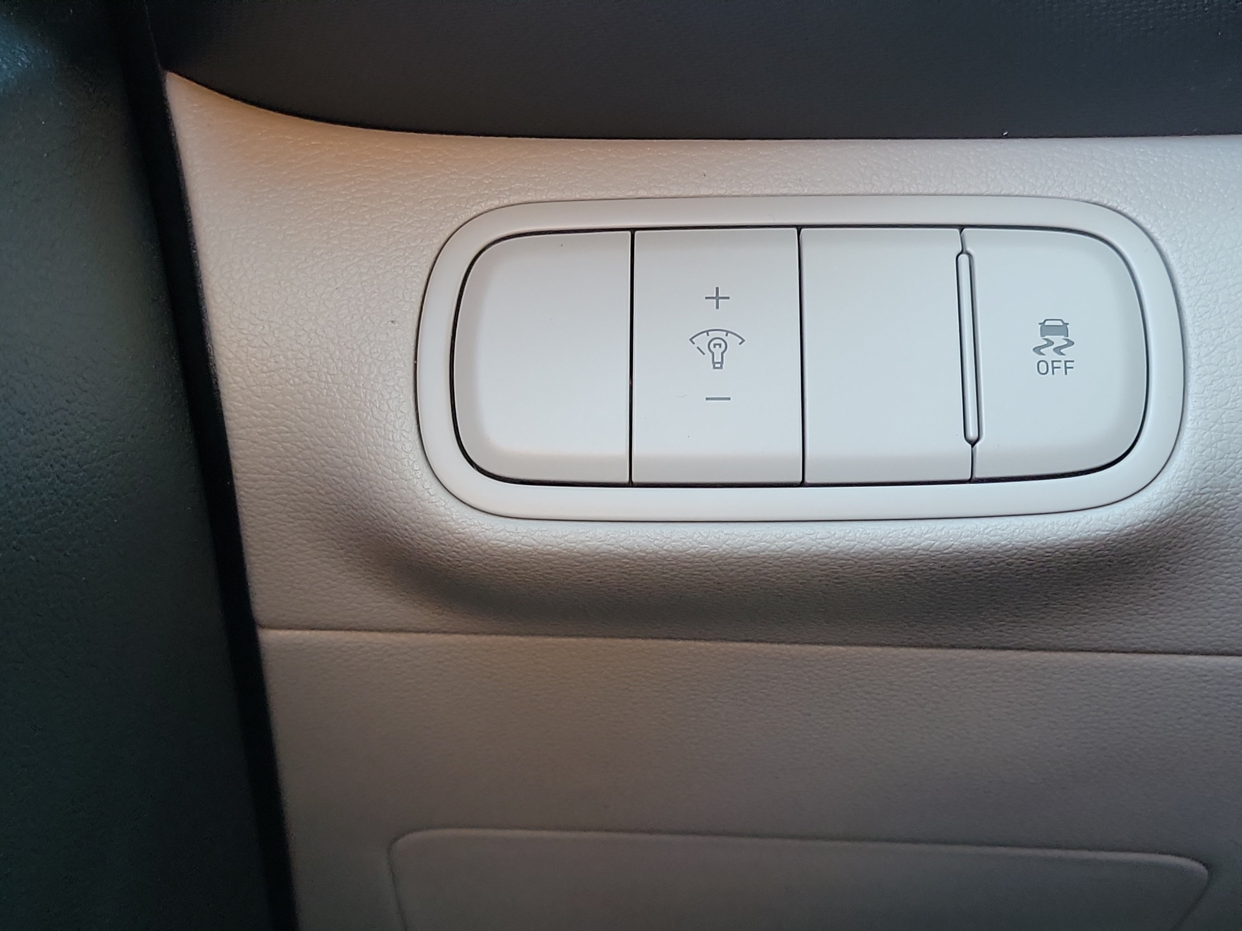 New 2026 Hyundai Venue SEL FWD image 9