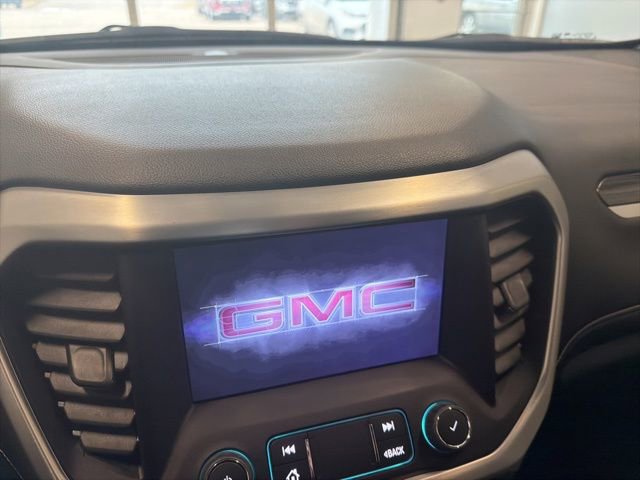 Used 2023 GMC Acadia SLT image 25