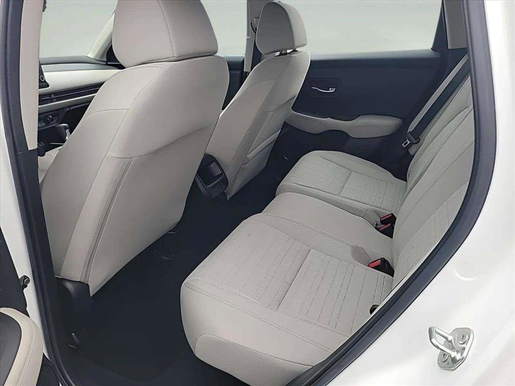 Used 2024 Honda HR-V LX image 15