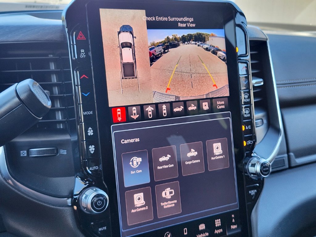 New 2026 RAM 2500 Laramie AWD/4WD image 22