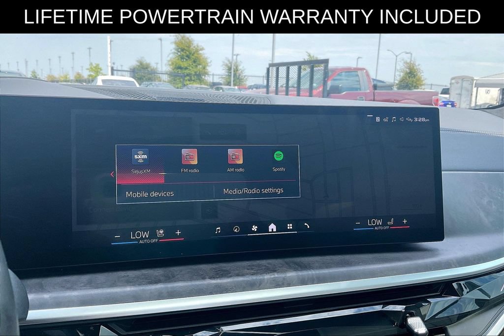 Used 2025 BMW X7 M60i AWD/4WD image 20