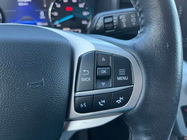 Used 2022 Ford Explorer XLT w/ Equipment Group 202A AWD/4WD image 18