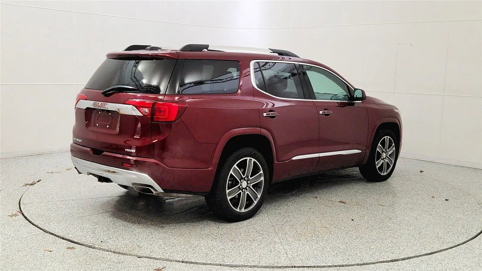 Used 2017 GMC Acadia Denali w/ Technology Package image 7