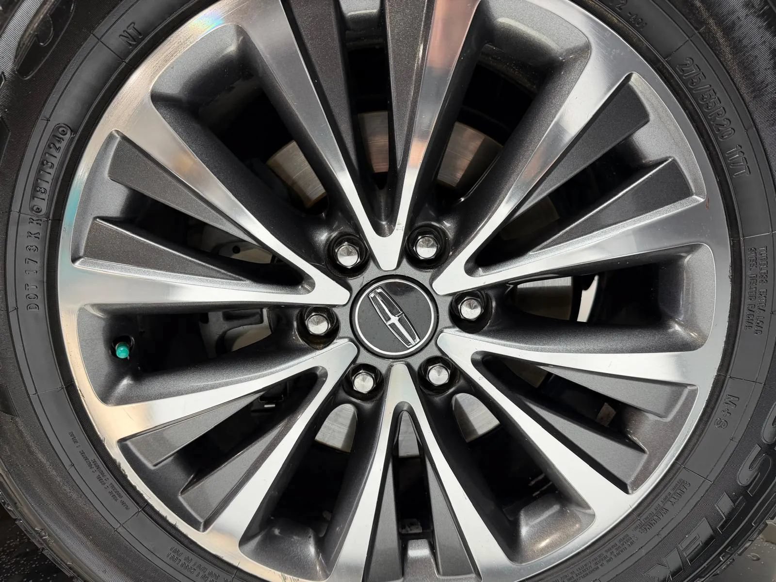 Used 2015 Lincoln Navigator 4WD image 8