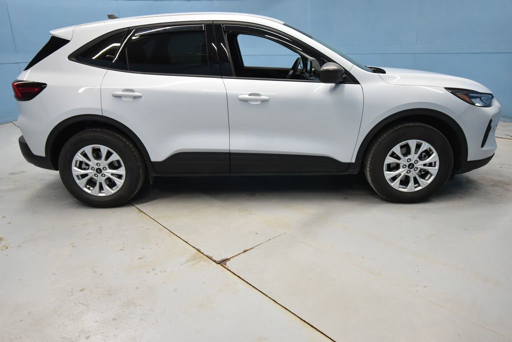 Used 2025 Ford Escape Active image 35
