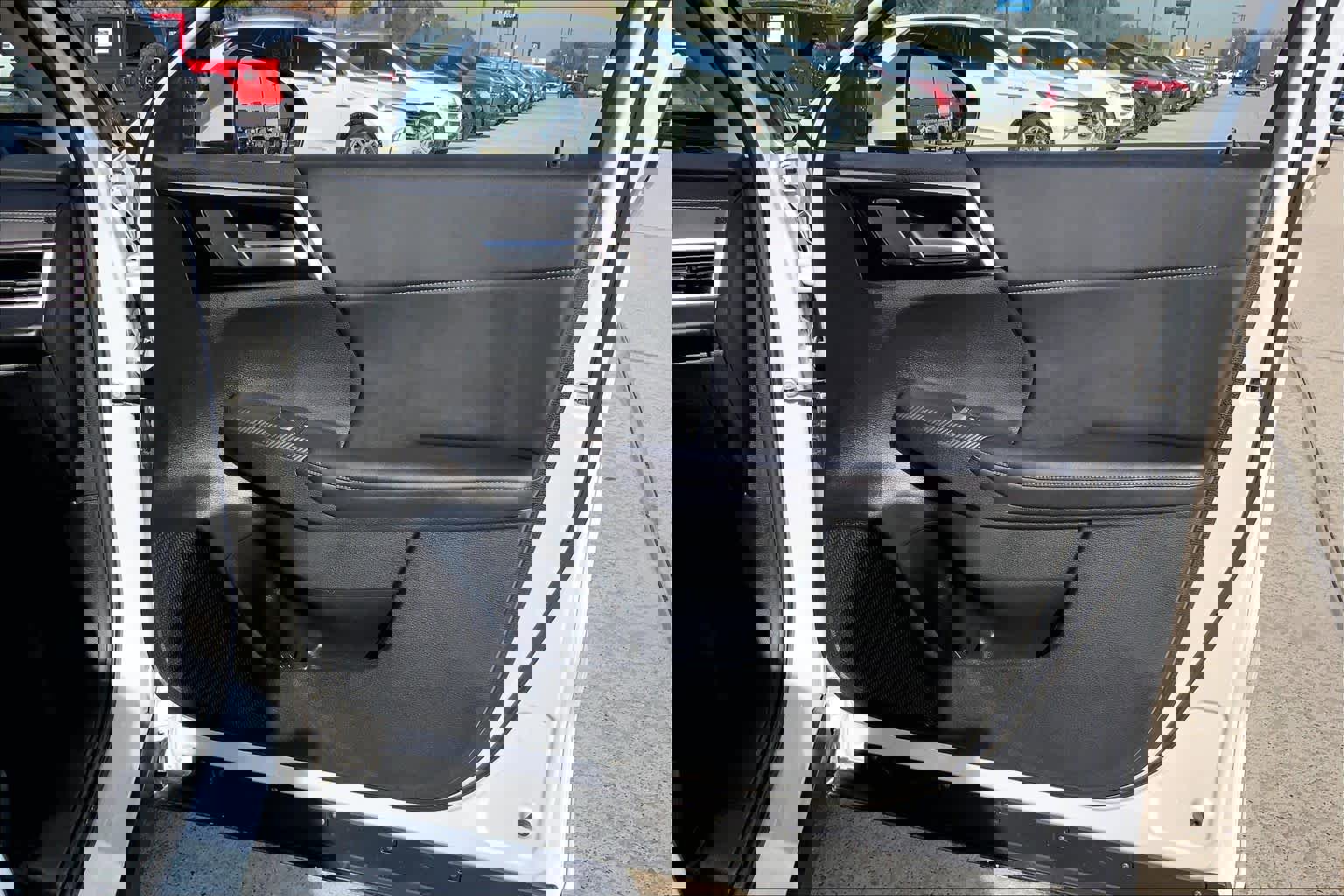 Used 2024 Mitsubishi Outlander SE image 22