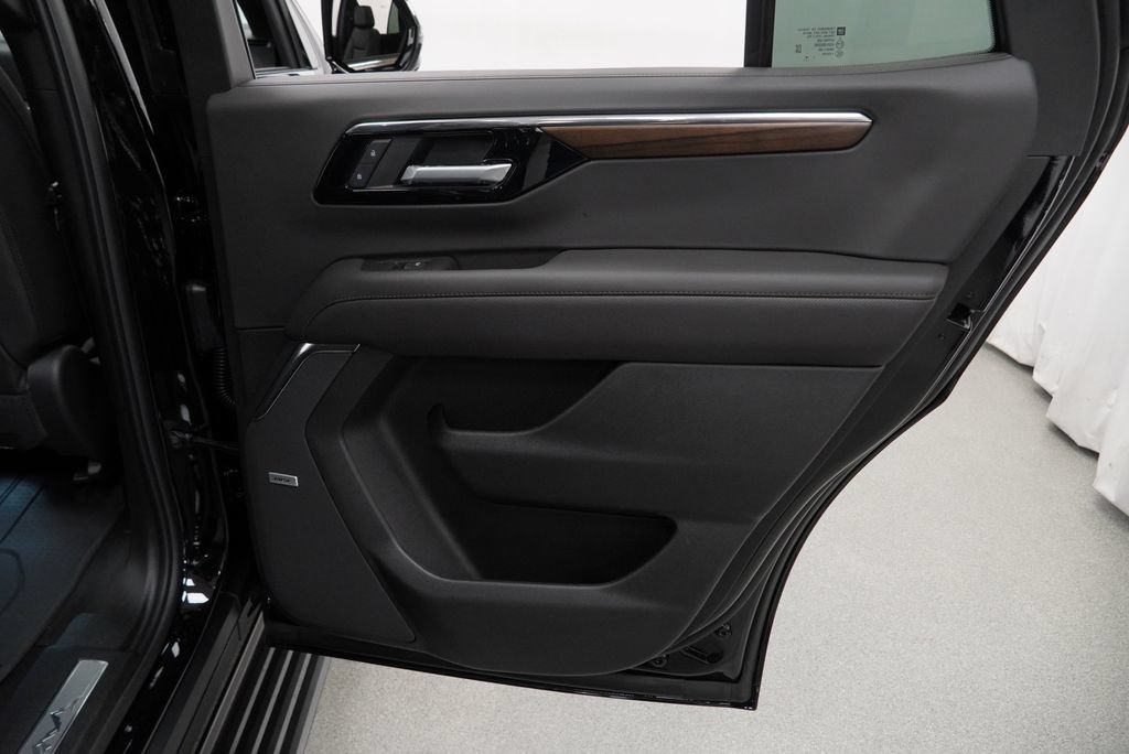 New 2026 Chevrolet Tahoe High Country AWD/4WD image 30