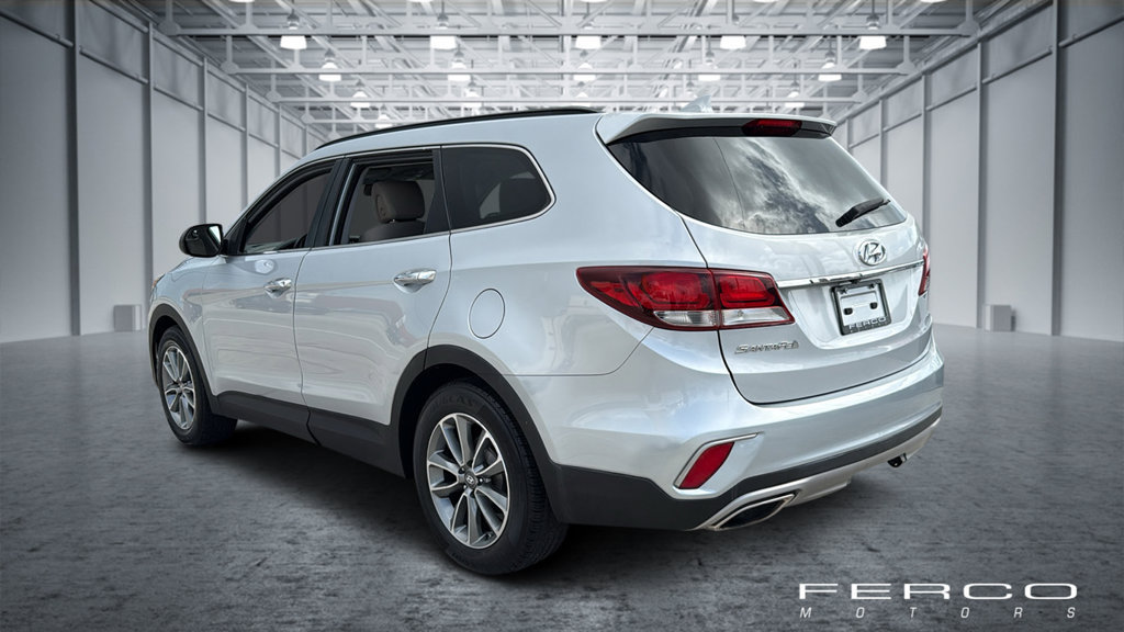 Used 2017 Hyundai Santa Fe SE FWD image 3