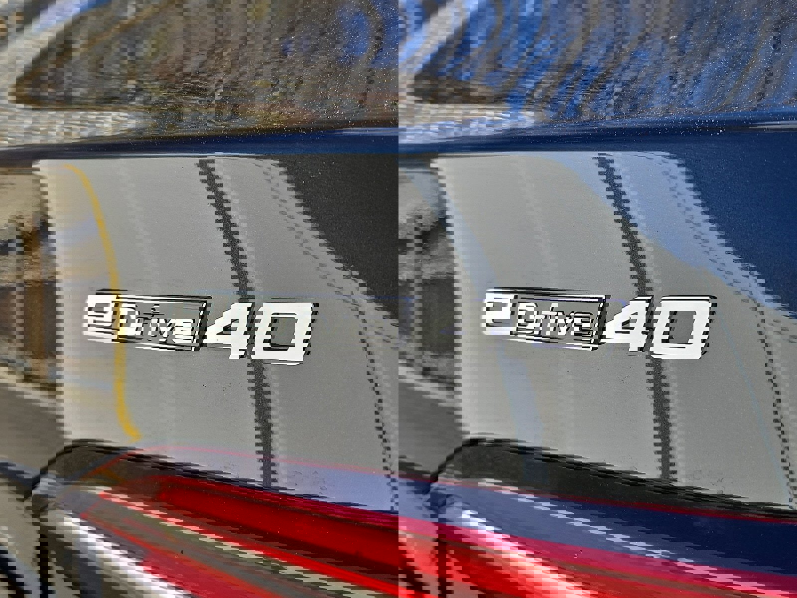 Used 2024 BMW i5 eDrive40i w/ Premium Package image 32