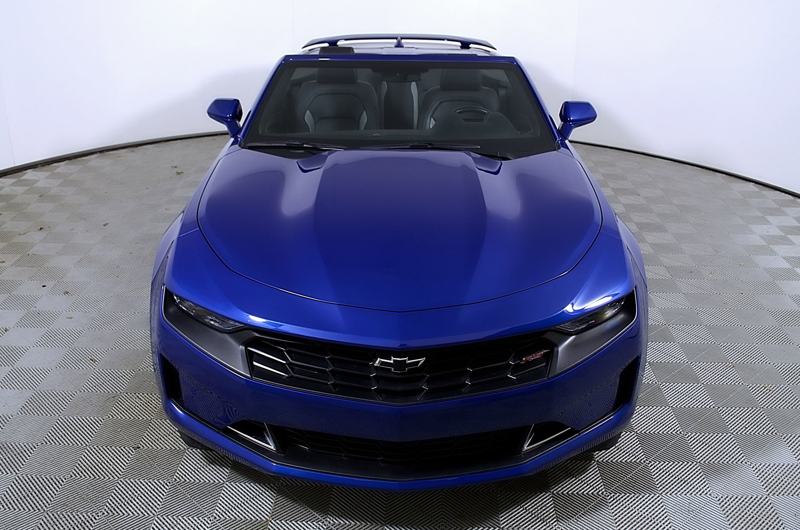 Used 2023 Chevrolet Camaro LT w/ RS Package image 4