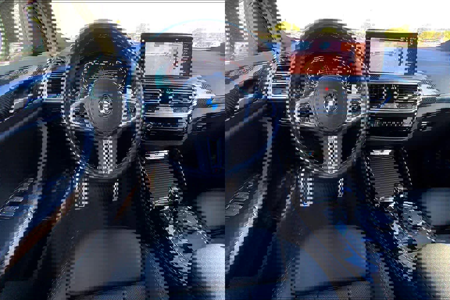 Used 2023 BMW X4 M40i w/ Parking Assistance Package AWD/4WD image 6