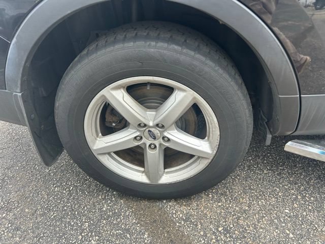 Used 2016 Ford Explorer XLT AWD/4WD image 5