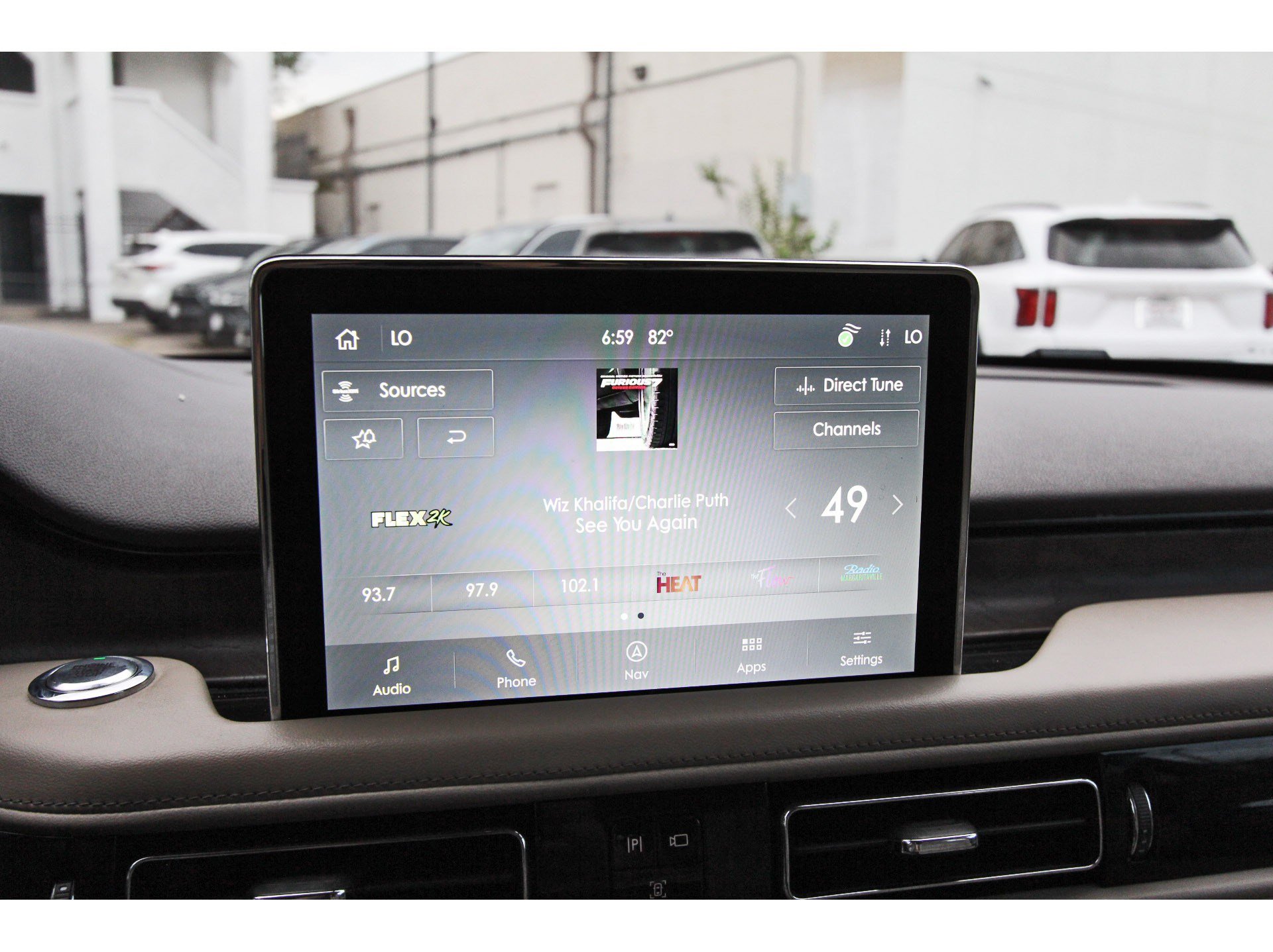 Used 2022 Lincoln Aviator Reserve w/ Equipment Group 201A RWD image 28