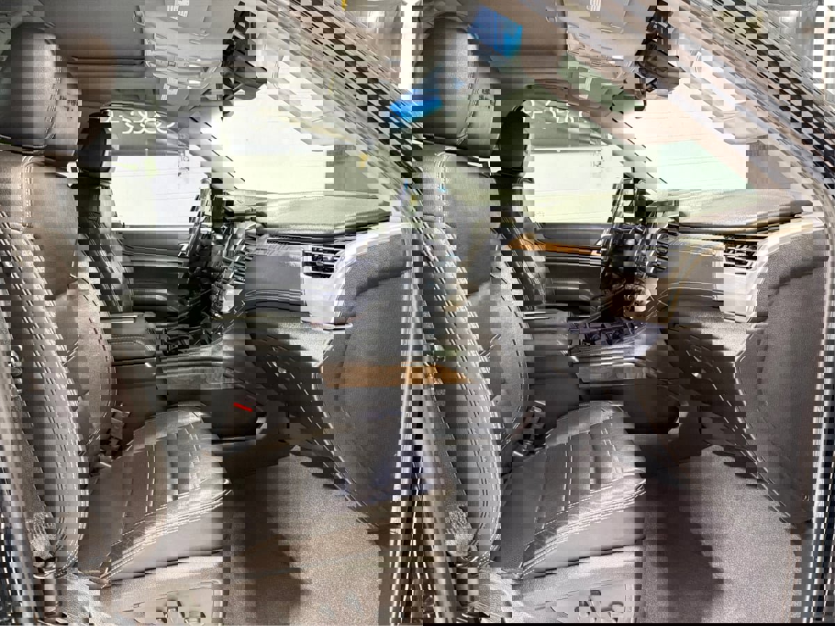 Used 2019 GMC Yukon XL Denali w/ Denali Ultimate Package AWD/4WD image 15