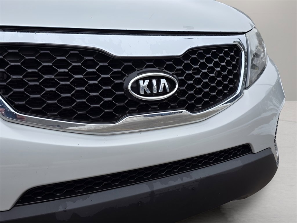 Used 2013 Kia Sorento LX image 9