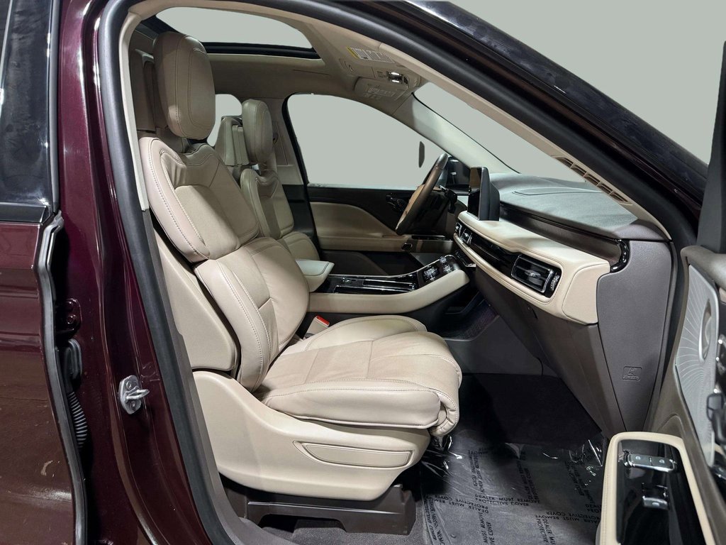 Certified 2023 Lincoln Aviator Reserve w/ Equipment Group 201A image 28