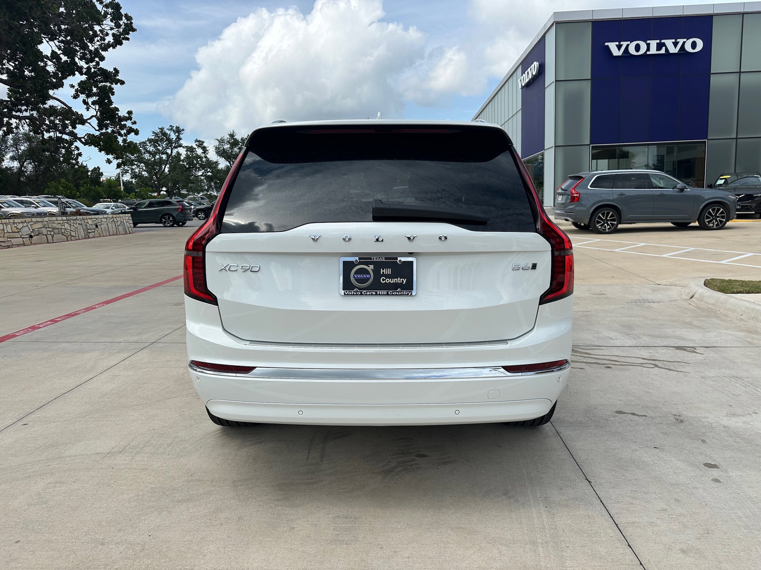 Used 2026 Volvo XC90 B6 Plus w/ Protection Package Premier AWD/4WD image 5