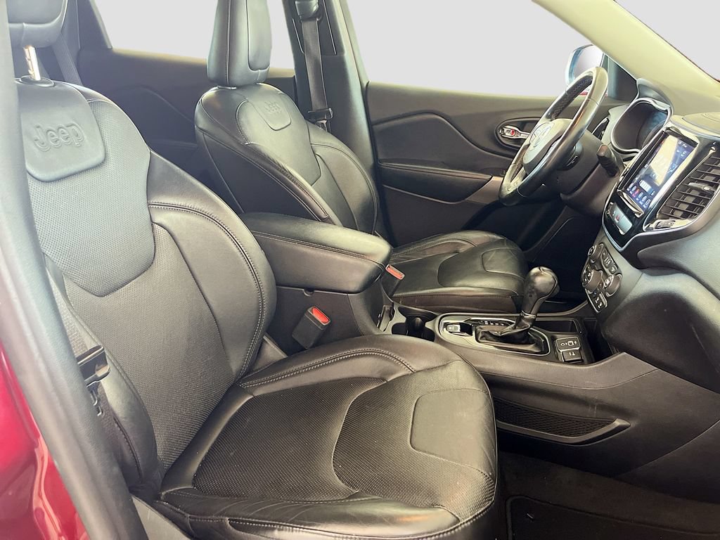 Used 2020 Jeep Cherokee Limited FWD image 29