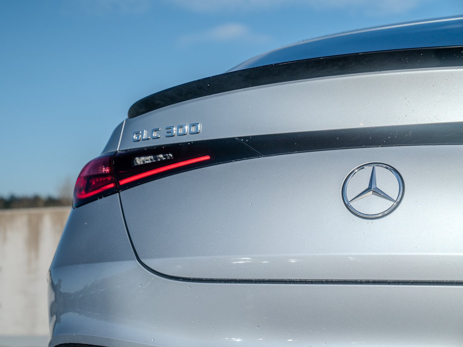 Used 2026 Mercedes-Benz GLC 300 4MATIC image 9