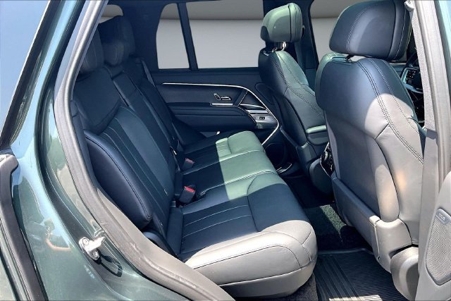Used 2024 Land Rover Range Rover SE AWD/4WD image 24
