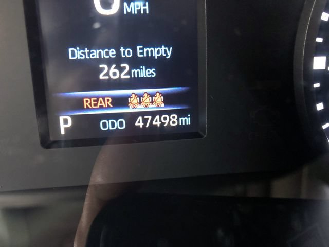 Used 2022 Toyota Tundra SR5 w/ SR5 Convenience Package AWD/4WD image 18
