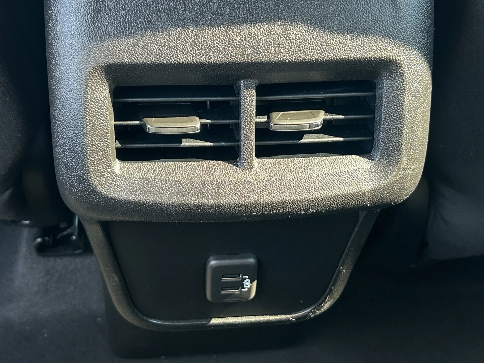 Used 2019 Chevrolet Equinox LS w/ LS Convenience Package image 21