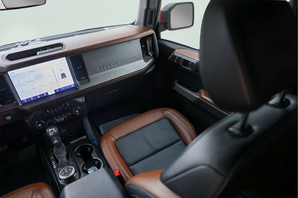 Used 2023 Ford Bronco Outer Banks AWD/4WD image 29