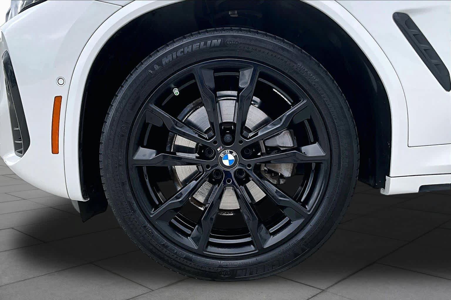 Used 2024 BMW X3 sDrive30i w/ M Sport Package RWD image 10