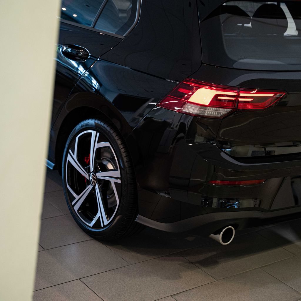 New 2026 Volkswagen GTI SE FWD image 3
