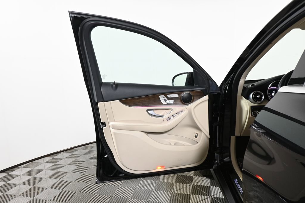 Certified 2022 Mercedes-Benz GLC 300 4MATIC image 20