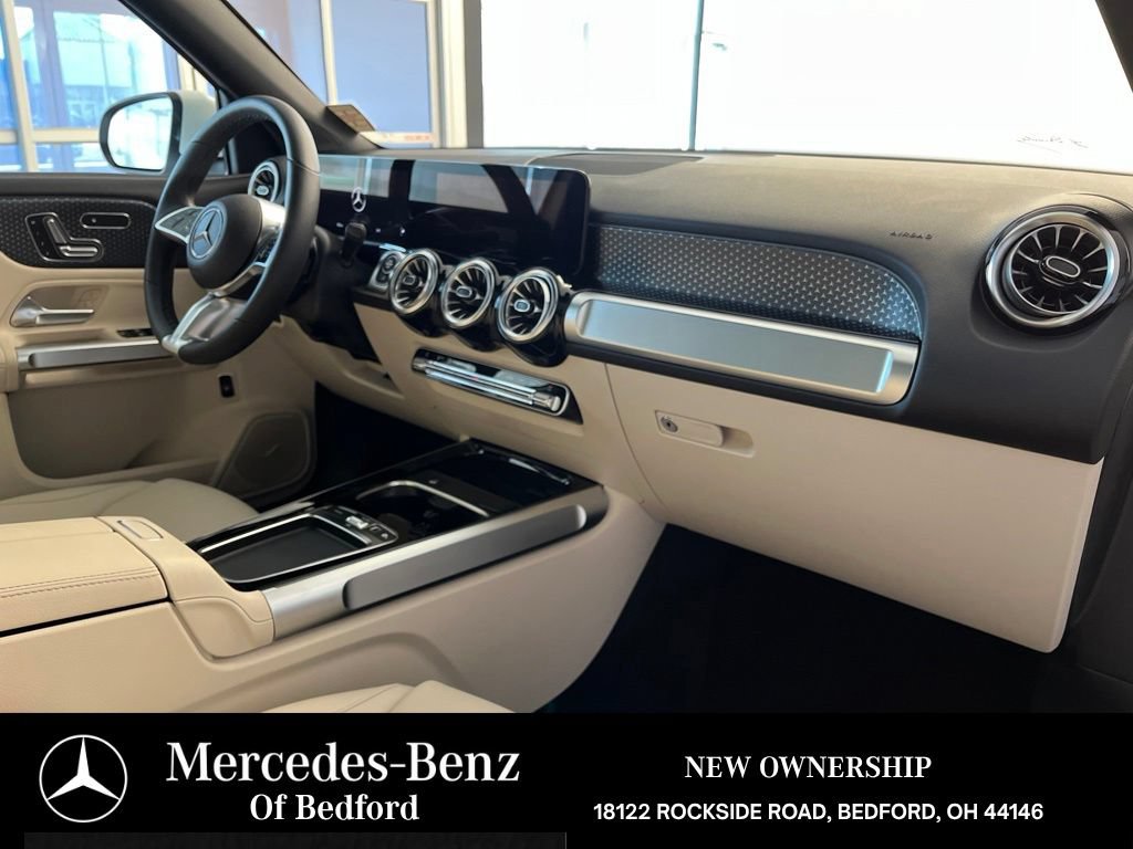 Used 2026 Mercedes-Benz GLB 250 4MATIC image 21