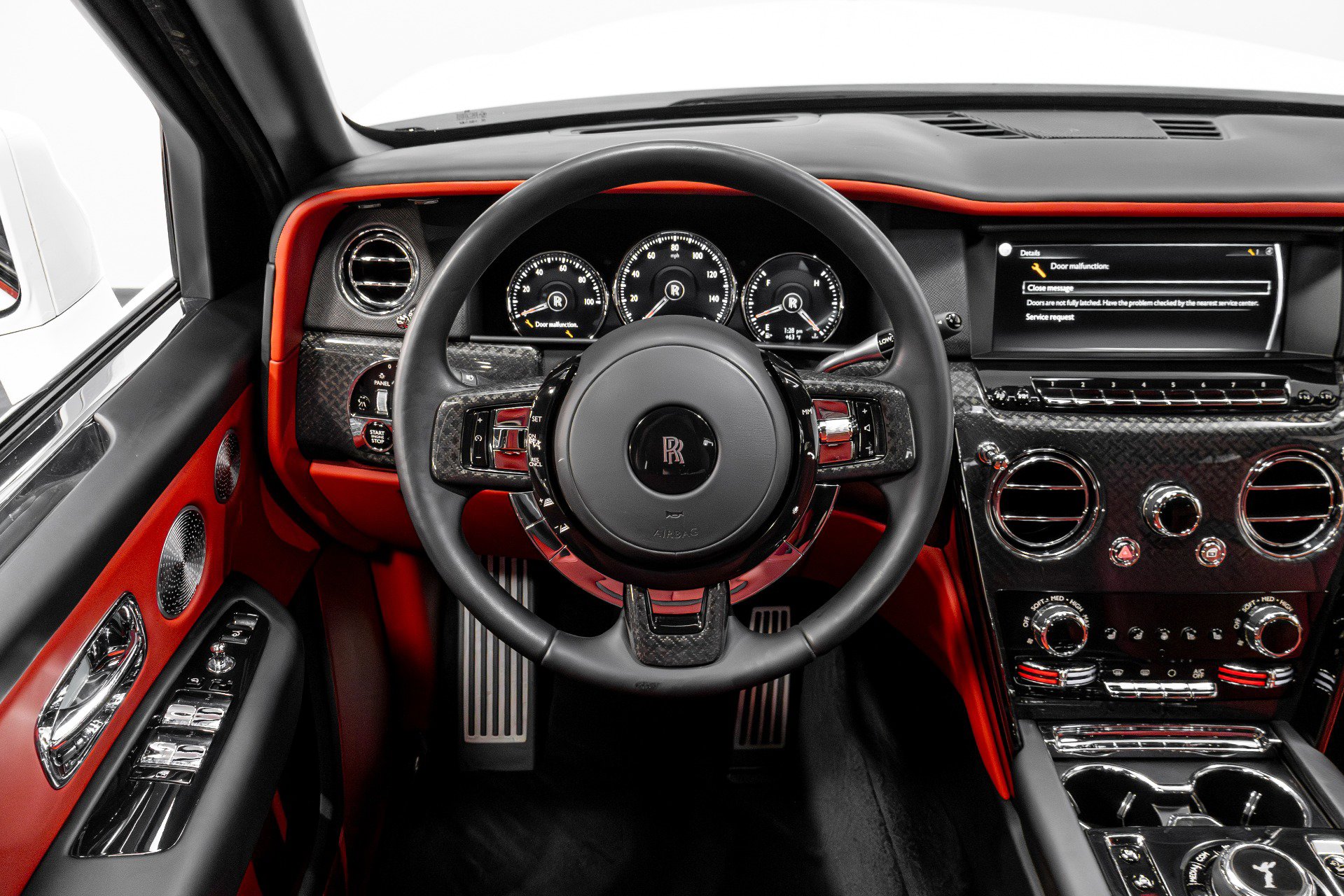 Used 2021 Rolls-Royce Cullinan Black Badge image 67