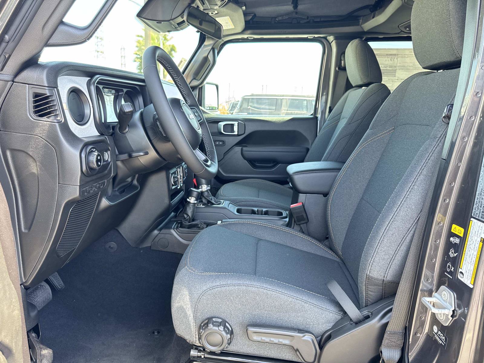New 2026 Jeep Gladiator Sport AWD/4WD image 23