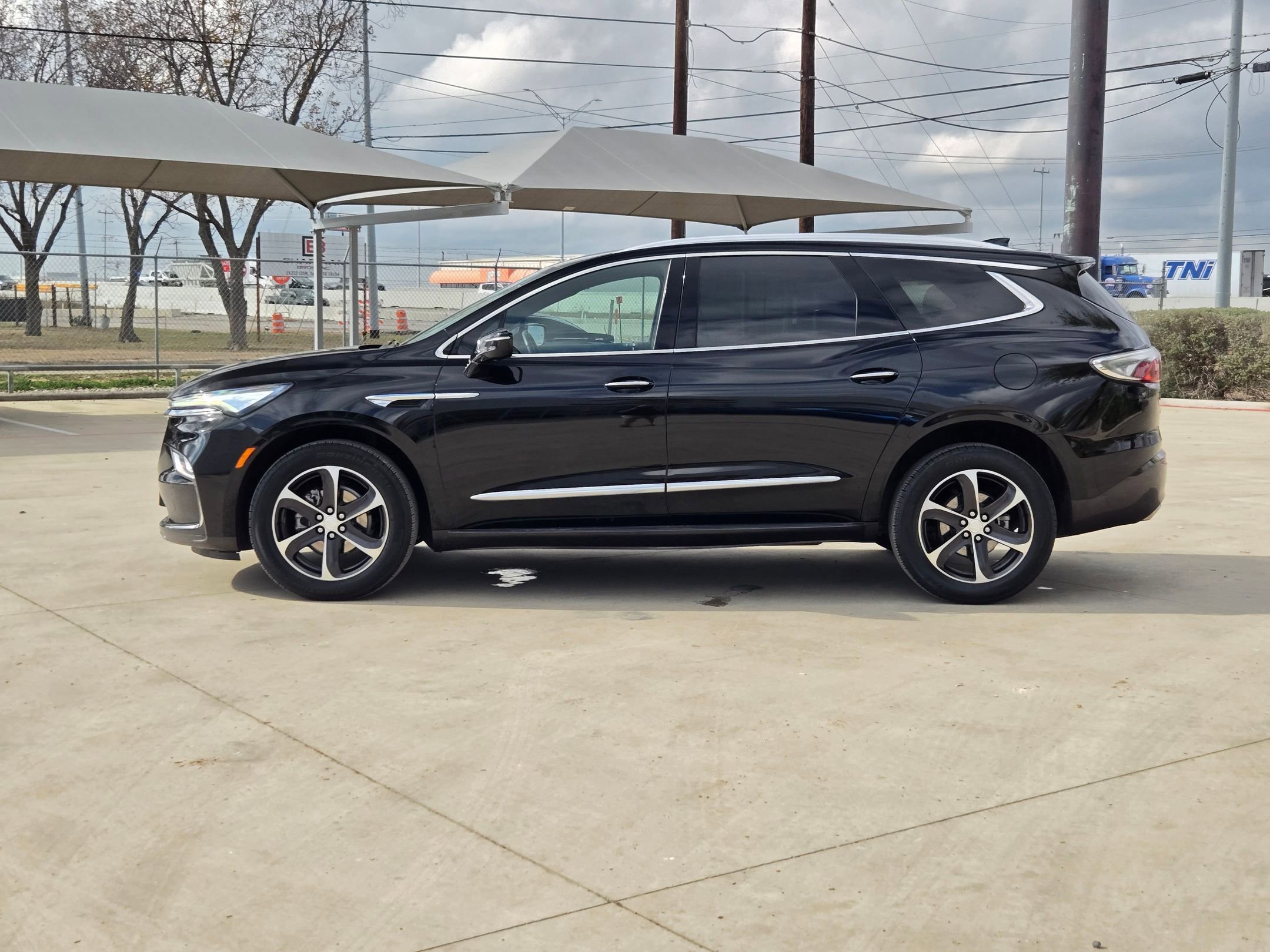 Certified 2023 Buick Enclave Premium w/ LPO, Touring Package image 6