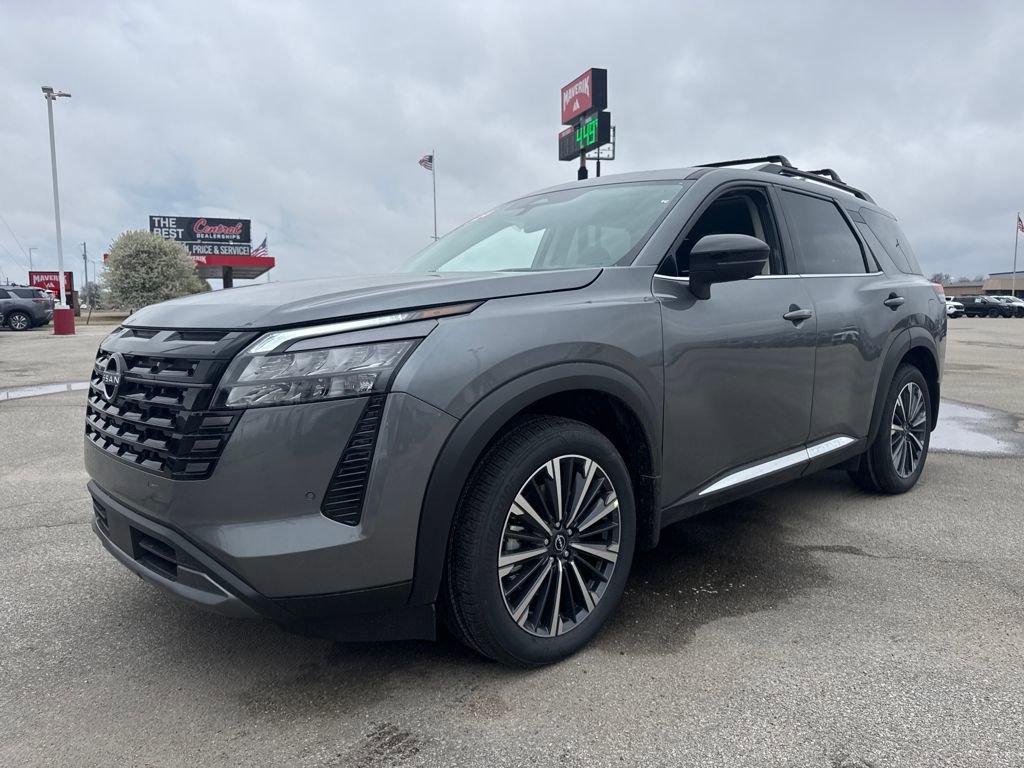 New 2026 Nissan Pathfinder Platinum image 2