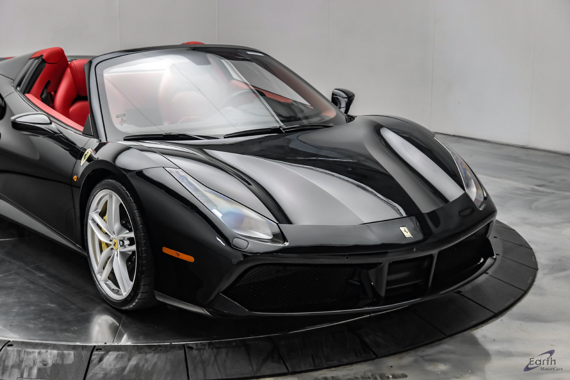 Used 2018 Ferrari 488 Spider RWD image 36