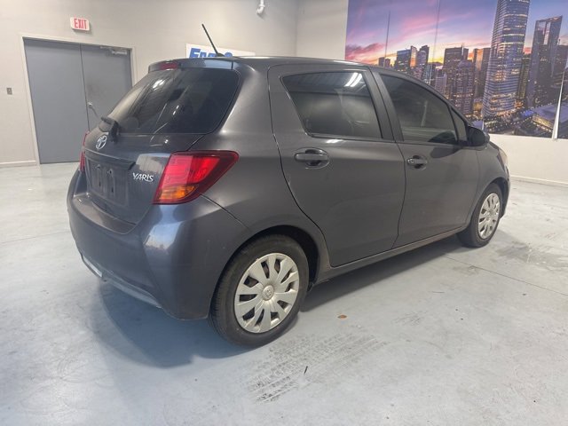 Used 2017 Toyota Yaris L image 5