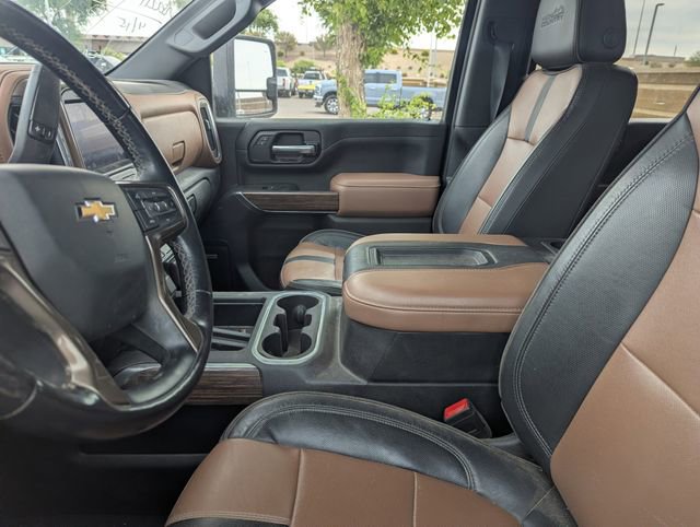 Used 2022 Chevrolet Silverado 3500 High Country w/ Safety Package II image 9