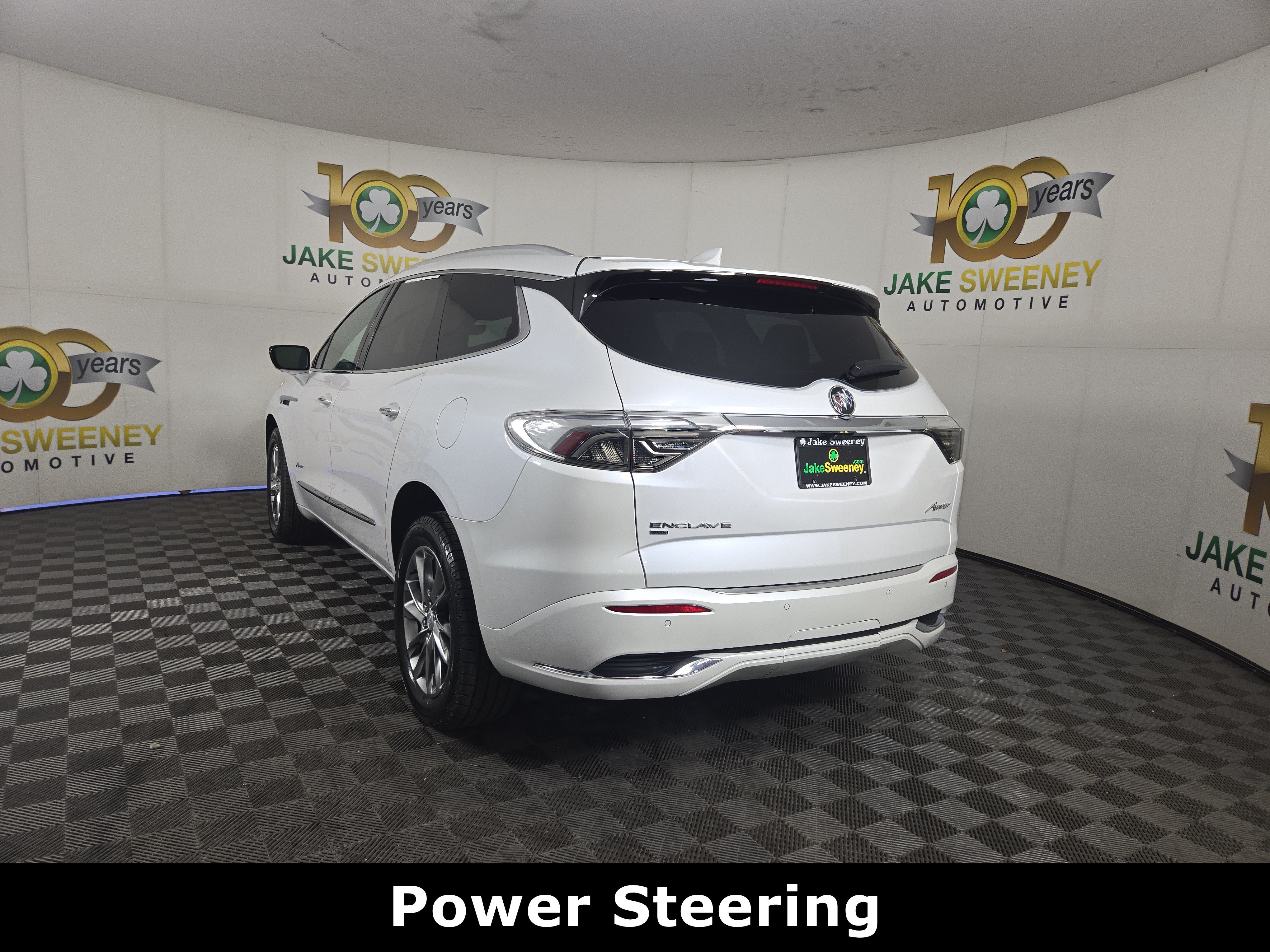 Certified 2022 Buick Enclave Avenir w/ Trailering Package, 5000 lbs. AWD/4WD image 6