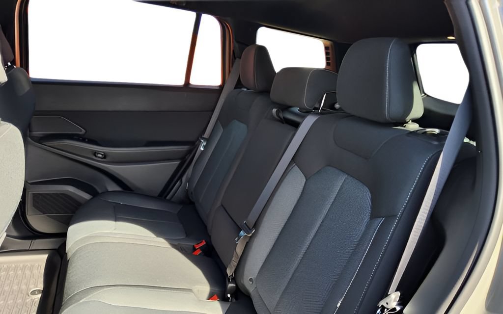 New 2026 Jeep Cherokee Laredo AWD/4WD image 27