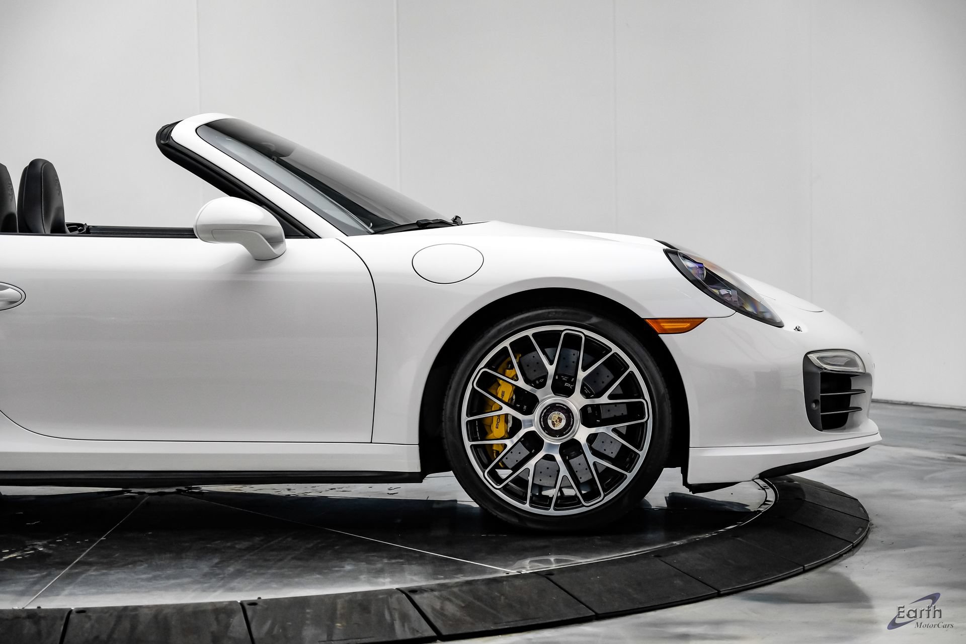 Used 2016 Porsche 911 Turbo S AWD/4WD image 26