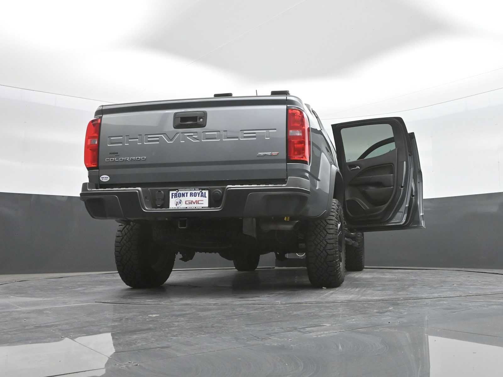 Used 2021 Chevrolet Colorado ZR2 w/ ZR2 Dusk Special Edition AWD/4WD image 47